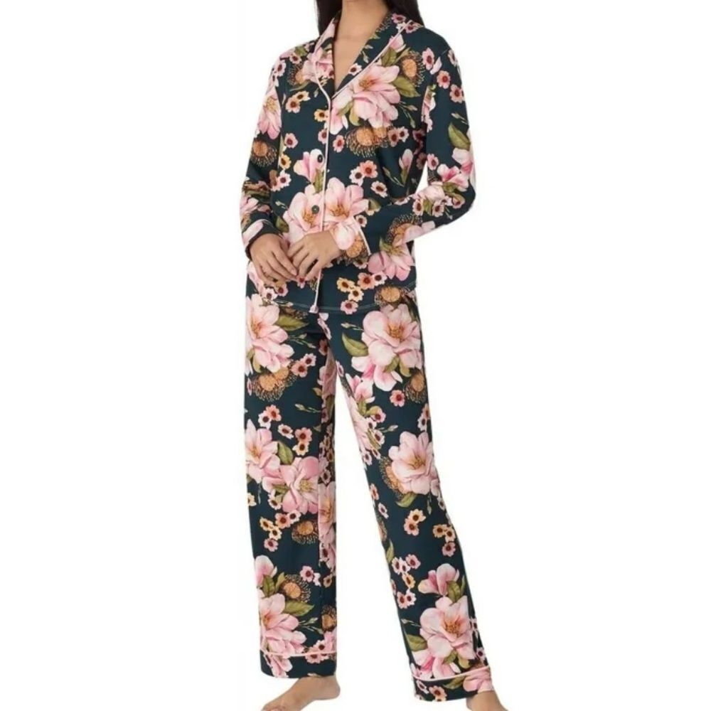 Room Service Womens 2-Piece Shawl Collar Pajama Set M